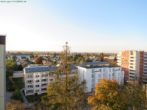 schöne 3 ZKB Wohnung mit tollem Ausblick in Augsburg Haunstetten*RESERVIERT* - Aussicht Schlafzimmer und Küche