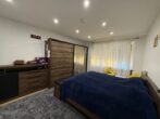 Schlafzimmer WE 3 - Attraktives Wohn- und Geschäftshaus in zentraler Lage von Königsbrunn