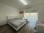Schlafzimmer WE 1 - Attraktives Wohn- und Geschäftshaus in zentraler Lage von Königsbrunn