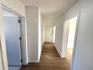 2-ZKB Wohnung mit Balkon in Bobingen, 86399 Bobingen, Etagenwohnung