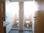 Büro / Laden / Praxis im Herzen von Asbach-Bäumenheim zu verkaufen - WC Männlich / Weiblich