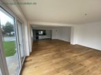 Exklusive 4 ZKB Wohnung mit 260 m² Garten in Schwabmünchen - Wohnzimmeransicht 2