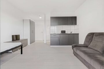 1 ZKB STUDENTENAPARTMENTS MIT BALKON – voll möbliert und ideal für Kapitalanleger, 86343 Königsbrunn, Etagenwohnung